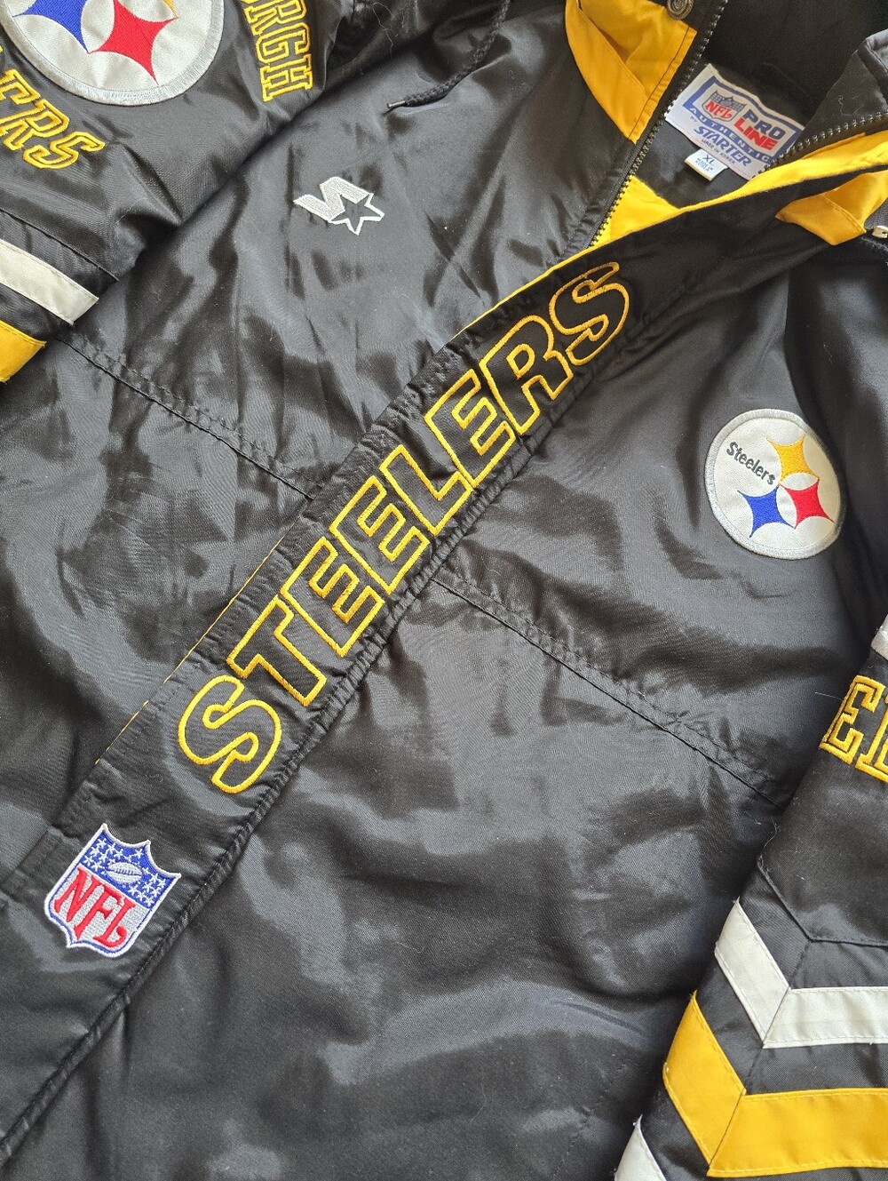 Vintage Starter NFL Pro Line Pittsburgh Steelers Hooded Puffer Jacket XL Rare - Picture 4 of 16